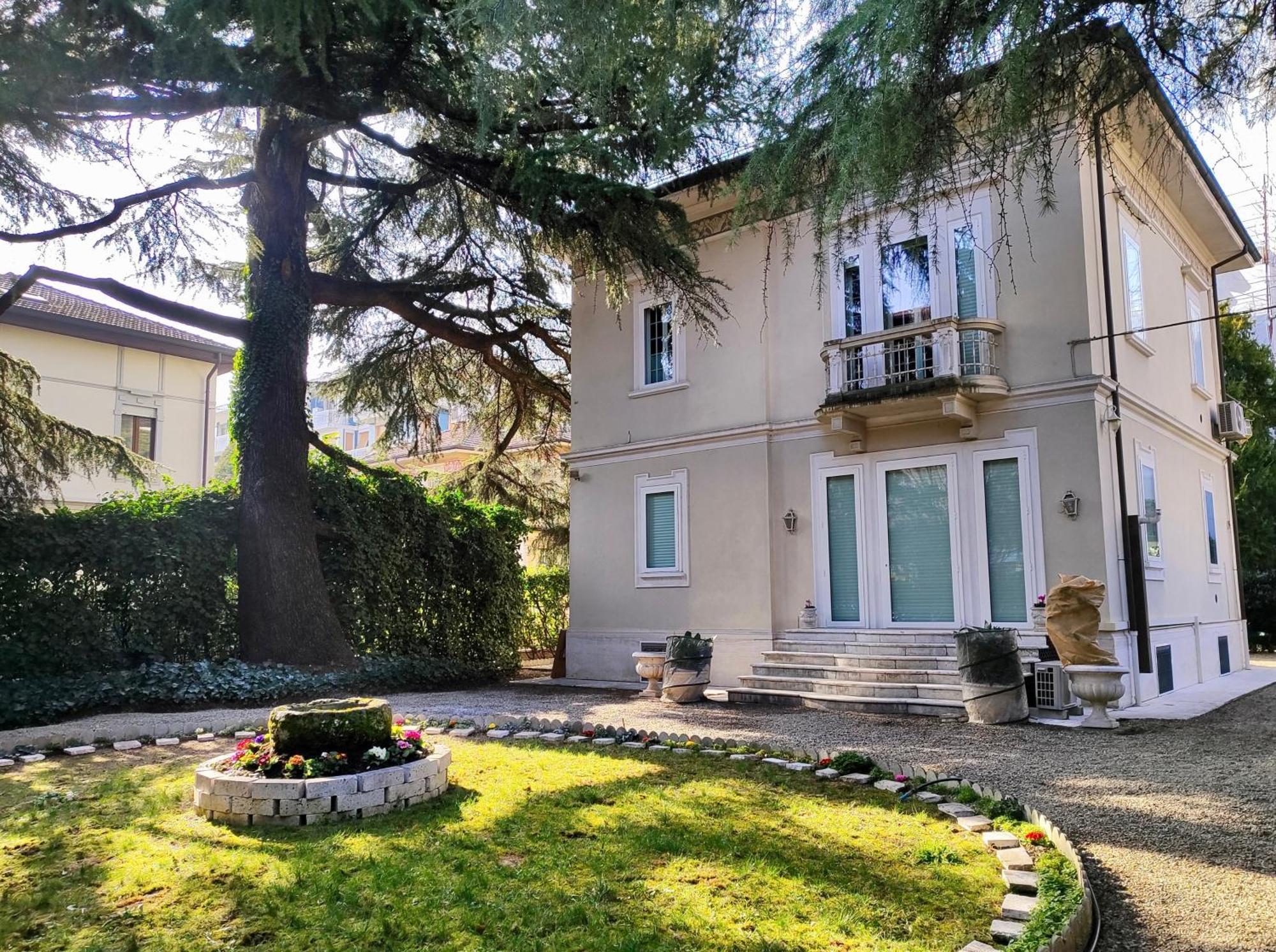 Casa Valli Reggio Emilia Exteriör bild